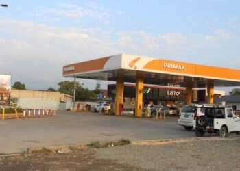 Dos sujetos asaltaron en una gasolinera