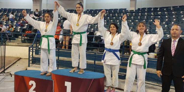 Un clasificado al Panamericano y… 9 MEDALLAS PARA JUDOCAS ORENSES EN CAMPEONATO NACIONAL INFANTIL
