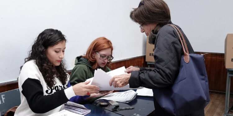 Conoce las actividades que deberán cumplir los Miembros de la Junta Receptora del Voto