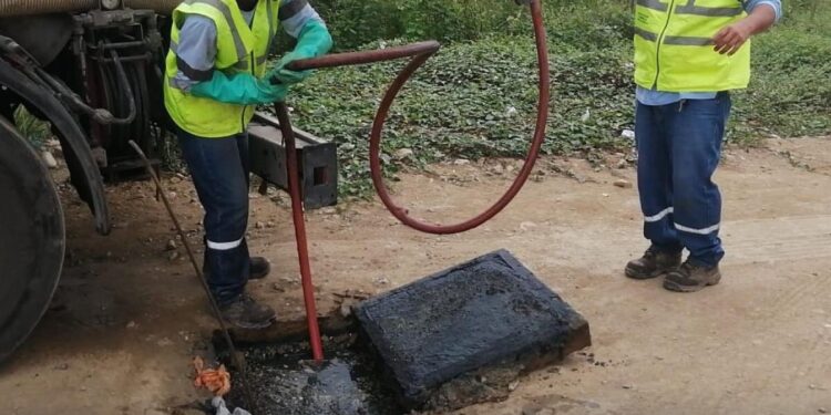 Aguas continúa ejecutando el Plan Pre Invernal en diferentes sectores de Machala