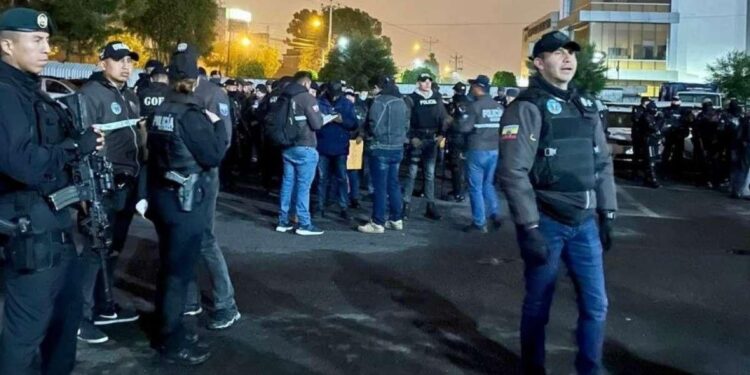 16 miembros de un grupo delincuencial que extorsionaba por Whatssap fueron detenidos