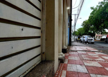 Dos hombres y dos mujeres recibieron disparos al salir de una fiesta