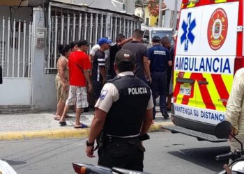 Hombre con heridas de bala fue abandonado en la calle