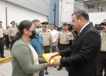 Desde niña Veronica Songor soñaba con ser policía