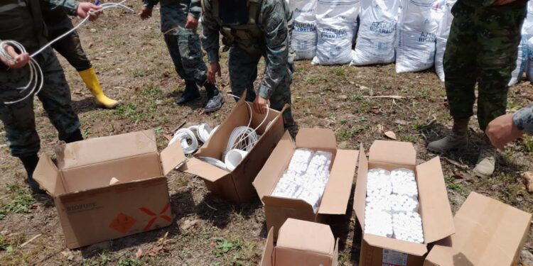 3.425 tacos de dinamita se decomisaron en operativo contra la minería ilegal