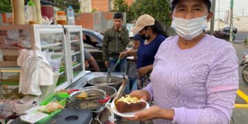 Las «Empanadas y corviches de las Palmeras» una delicia de las tarde en Machala.
