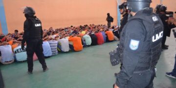 Saldo de fallecidos en la cárcel de Guayaquil subió a 13
