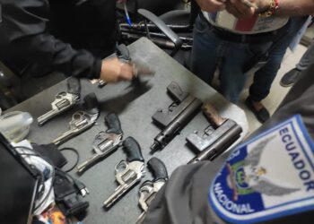 Comercializaban armas a grupos delictivos