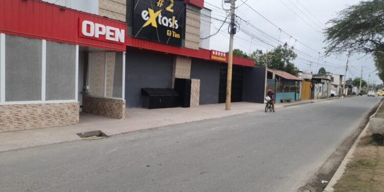 Delincuentes dispararon a Policía al ser sorprendidos robando