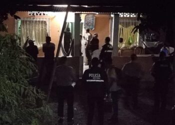 Mataron a seis integrantes de una misma familia en el interior de una vivienda