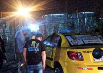 Taxi robado fue hallado en un patio en Machala