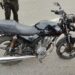 Manejaba una motocicleta reportada como robada