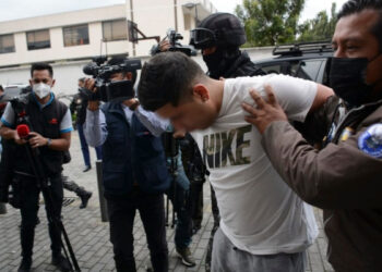 Procesado por varios asesinatos escapó horas después que le colocaron grillete