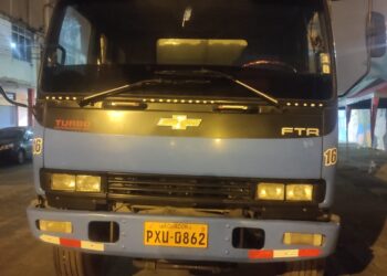 Lo amarraron y abandonaron en la maleza para robarle el camión