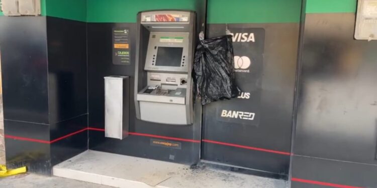Sujeto que participó en robo de cajero automático fue detenido