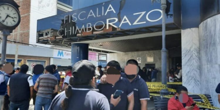 Cooperativas de taxis denuncian extorsión