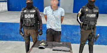 Menor de edad habría sido aprehendido con un revólver