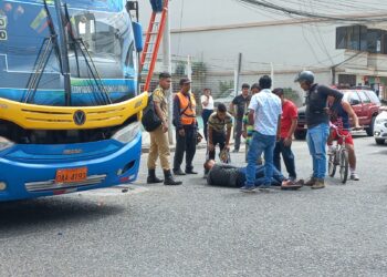 Motociclista herido al sufrir accidente de tránsito
