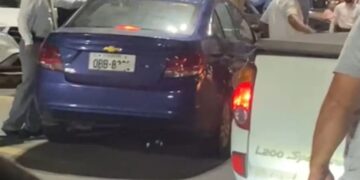 Sospechoso de robo detenido en parqueadero de centro comercial