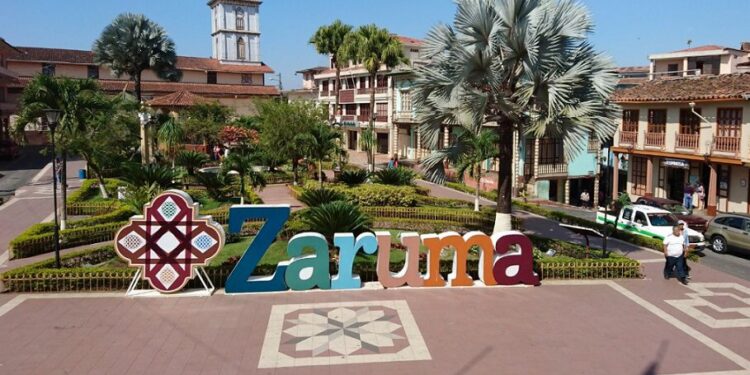Zaruma celebra sus fiestas cívicas en estos 202 años de independencia