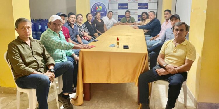Sector Camaronero del cantón Santa Rosa se preparan para realizar una paralización de pescas
