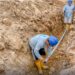 Instalan tubería para agua potable en la Urbanización San Gregorio