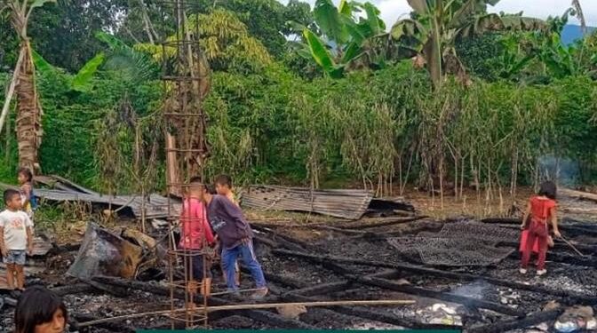 Una vivienda quedó reducida a cenizas tras incendio