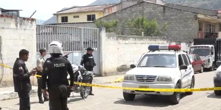 Un hombre fue asesinado de tres disparos en el centro cantonal de Paute