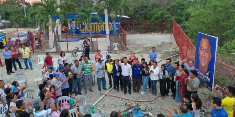 Prefectura inauguró pozo profundo en el sitio Balsalito