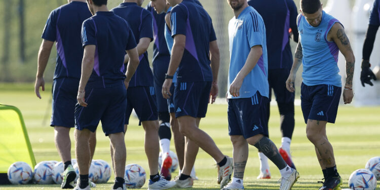 A madrugar que mañana debuta Argentina de Lionel Messi