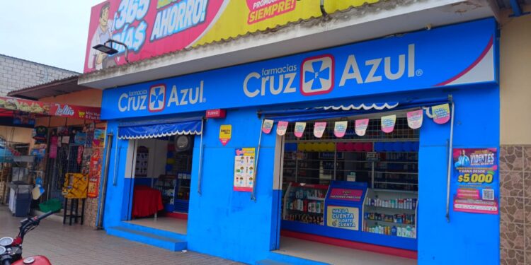Farmacia Cruz Azul fue asaltada en Machala