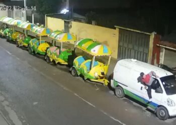 Sujeto no logró robarse una furgoneta