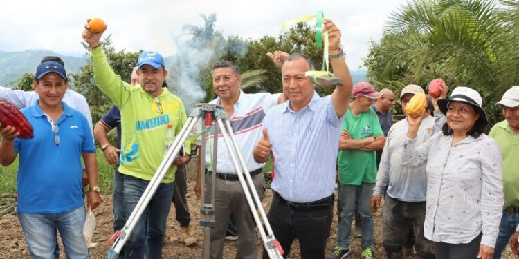 Prefectura inicia obra de riego en Muyuyacu