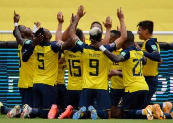 Denuncian intentos de sobornos a jugadores de La Tri