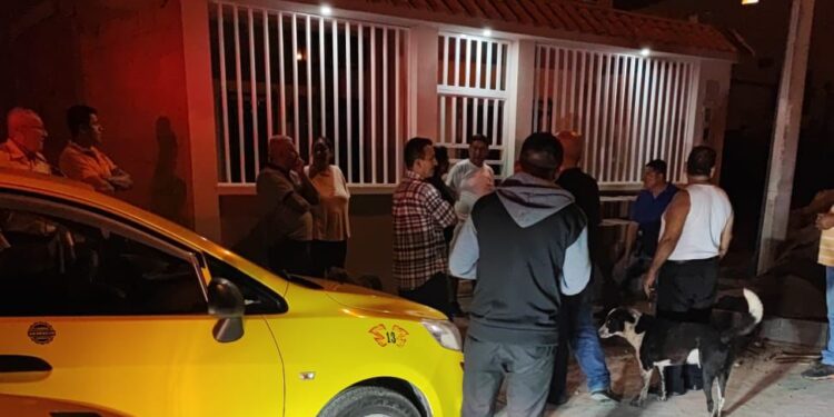Taxista fue asaltado por sujeto que estaba en poder de un cuchillo