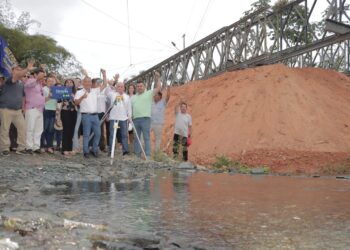 Prefectura instala puente Bailey que une a Batanes y El Carmen