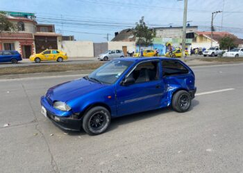 Persecución terminó con dos detenidos y municiones decomisadas