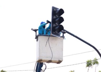 Nueva intersección semafórica en la Av. Circunvalación Norte y Los Ríos