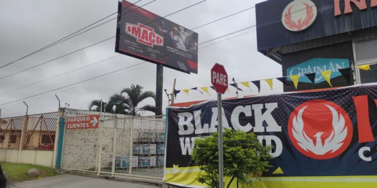 Lo encontraron sin vida en un local comercial