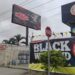 Lo encontraron sin vida en un local comercial