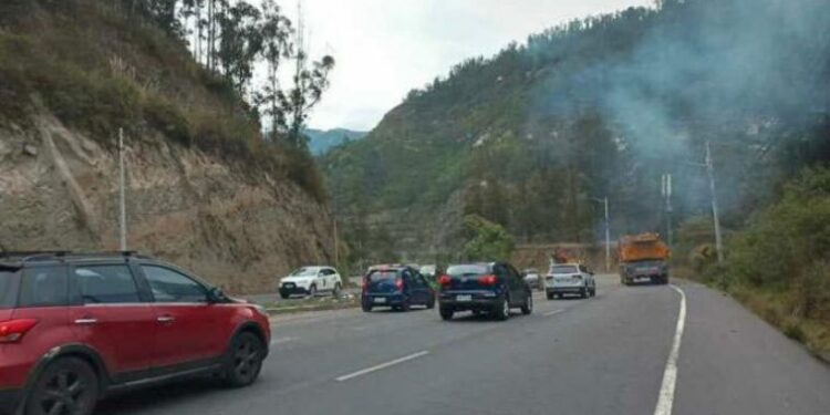 Dos cuerpos sin vida fueron encontrados al norte de Quito