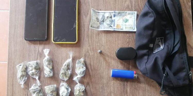 Sospechosos de expendio de sustancias ilícitas fueron detenidos