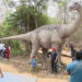 Dos dinosaurios con movimiento y sonido se incorporaron en el bosque petrificado de Puyango