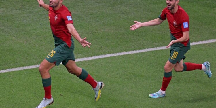Exhibición total de Portugal para eliminar a Suiza