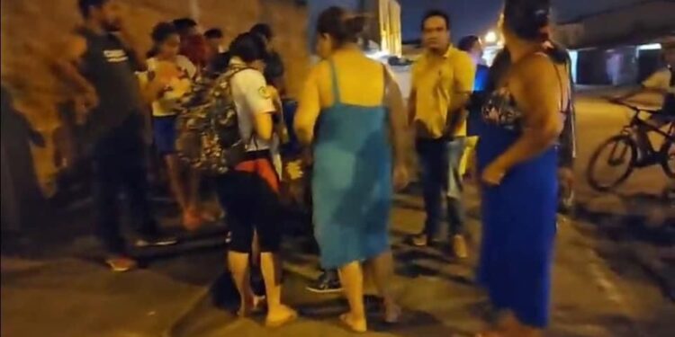 Un herido al chocar una moto y un carro