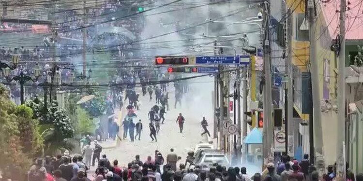 Protestas en Perú dejan 7 fallecidos