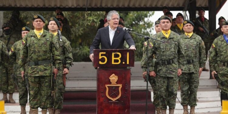 Militares tendrán 10 días libres por las fiestas de diciembre