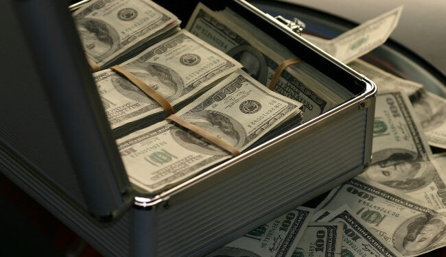 Procesados por falsificar dinero