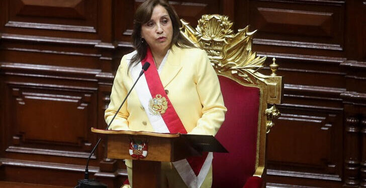 Dina Boluarte es la primera presidente mujer de Perú
