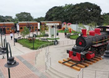 Este viernes 7 de octubre alcalde inaugura Plaza del Ferrocarril